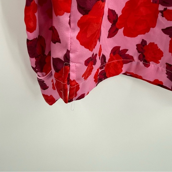 Loft Pajamas Red Pink 2 piece set Satin Woman’s Size Medium Floral collared - Picture 6 of 9